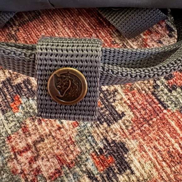 Kånken Blue/Grey Backpack with Embroidered Details - Picture 13 of 13